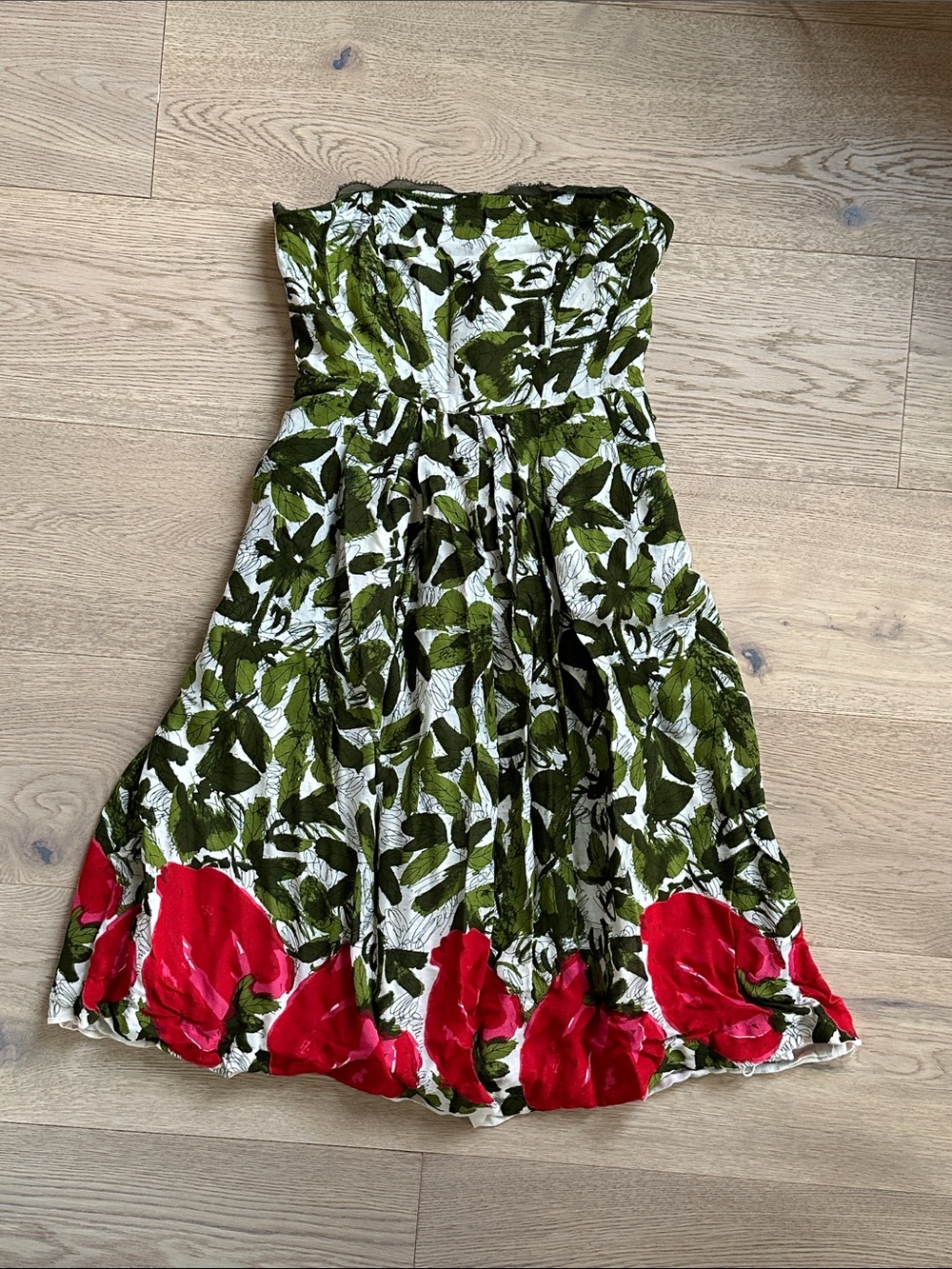 We love Vera Anthropologie strawberry dress